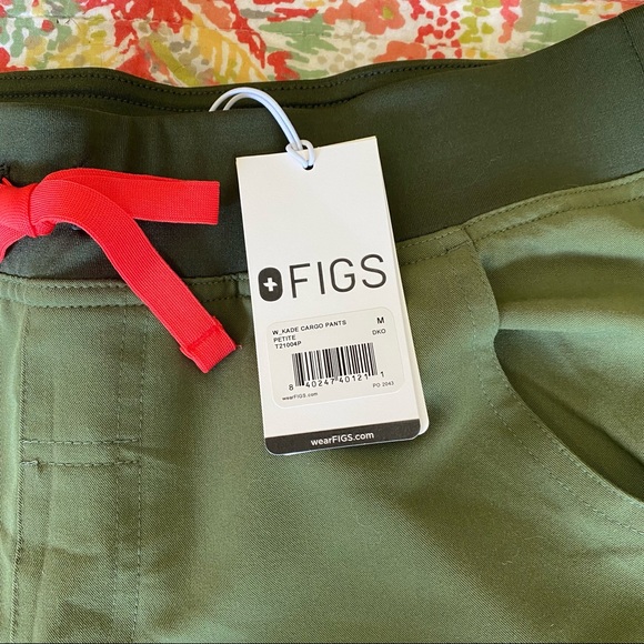 LIMITED EDITION FIGS KADE SCRUB PANTS-DARK OLIVE IN SIZE PETITE MEDIUM - Picture 2 of 13